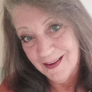 Meet your Posher, Debra